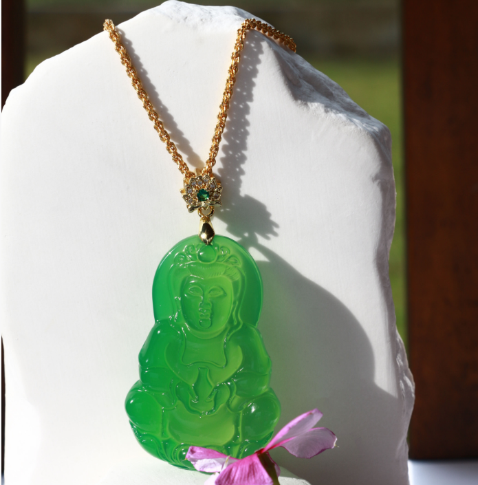 Agate Guanyin Pendant